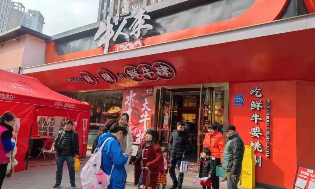 一个残忍的真相：大店正在被小店肢解