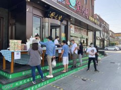 总厨化主播、店长变团长，原来餐饮人都是“潜