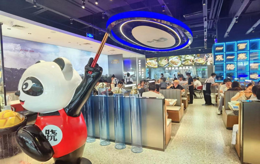 从北京跷脚牛肉扛霸子到100家店的全国跷脚牛肉大王，全牛匠凭什么？