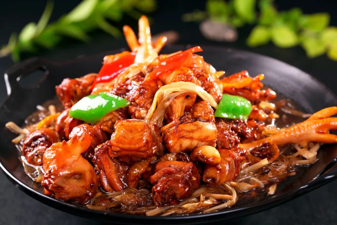 微念投资柳螺香布局线下餐饮；Tims中国布局“日咖夜酒”