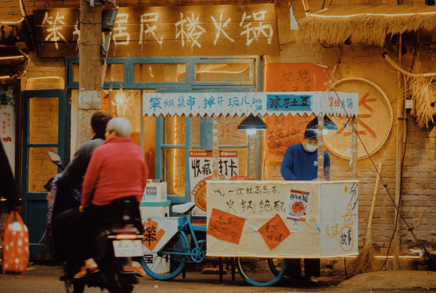 靠极致反差点燃市场，这个“居民楼火锅”杀出重围