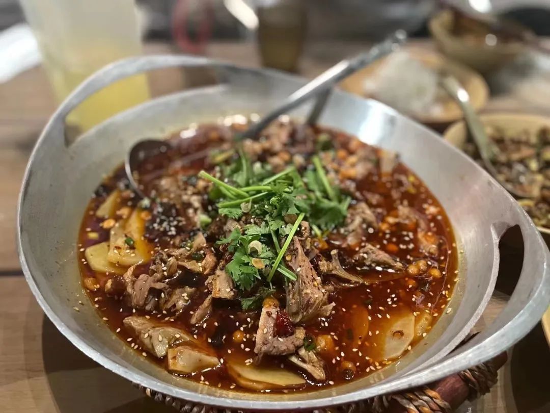 开一家冒烤鸭店，成了年入百万的“躺赢”生意？