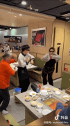  “ 海底捞科目三 “ ，看不到这点的都是白凑热