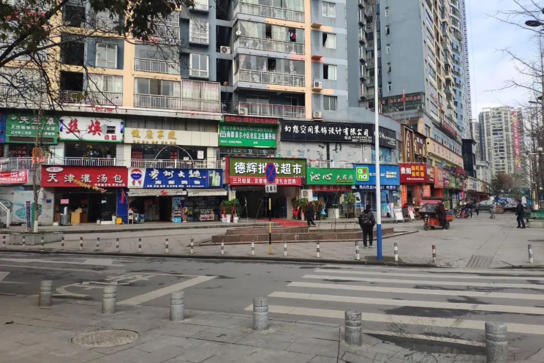 大中品牌纷纷布局下沉市场和社区餐饮，夫妻店生意越来越难了？