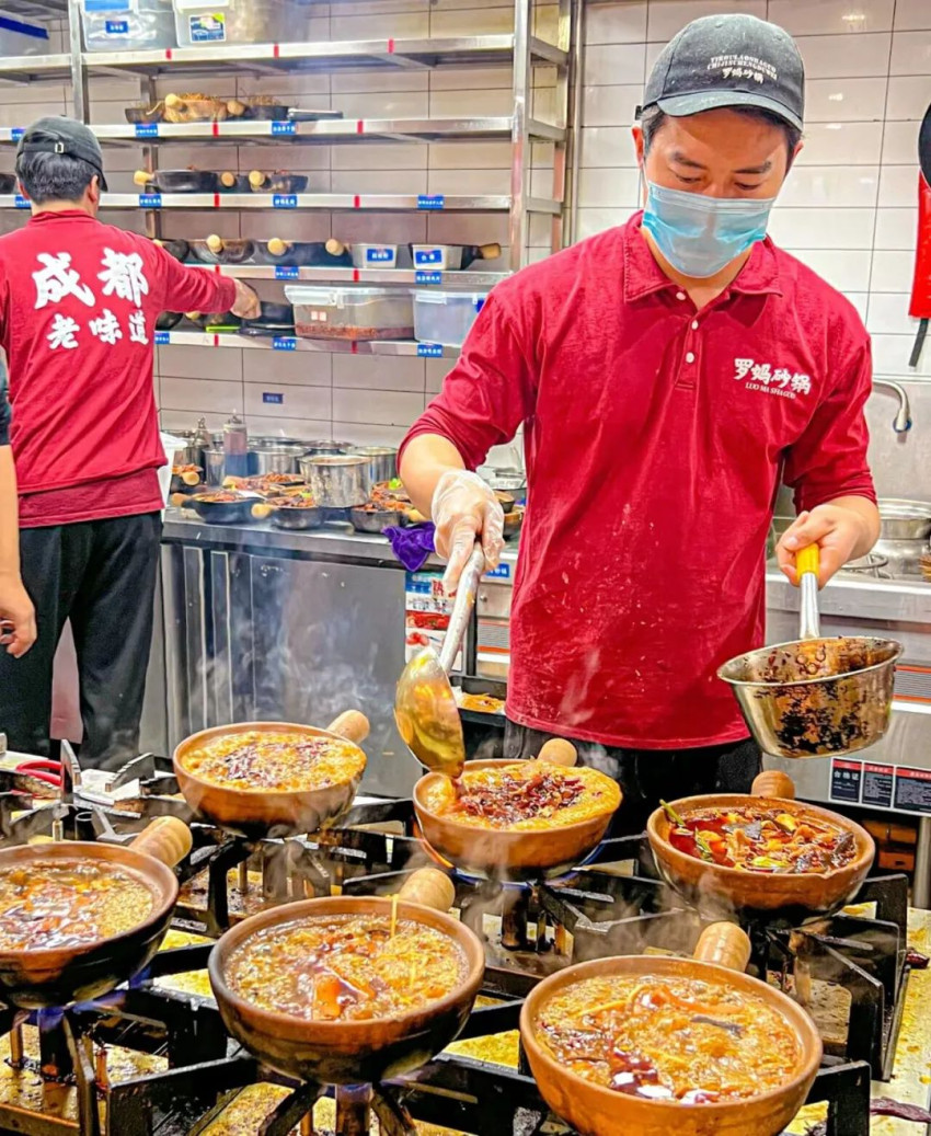业绩翻3倍，饭点排不上队！火锅变“快”了
