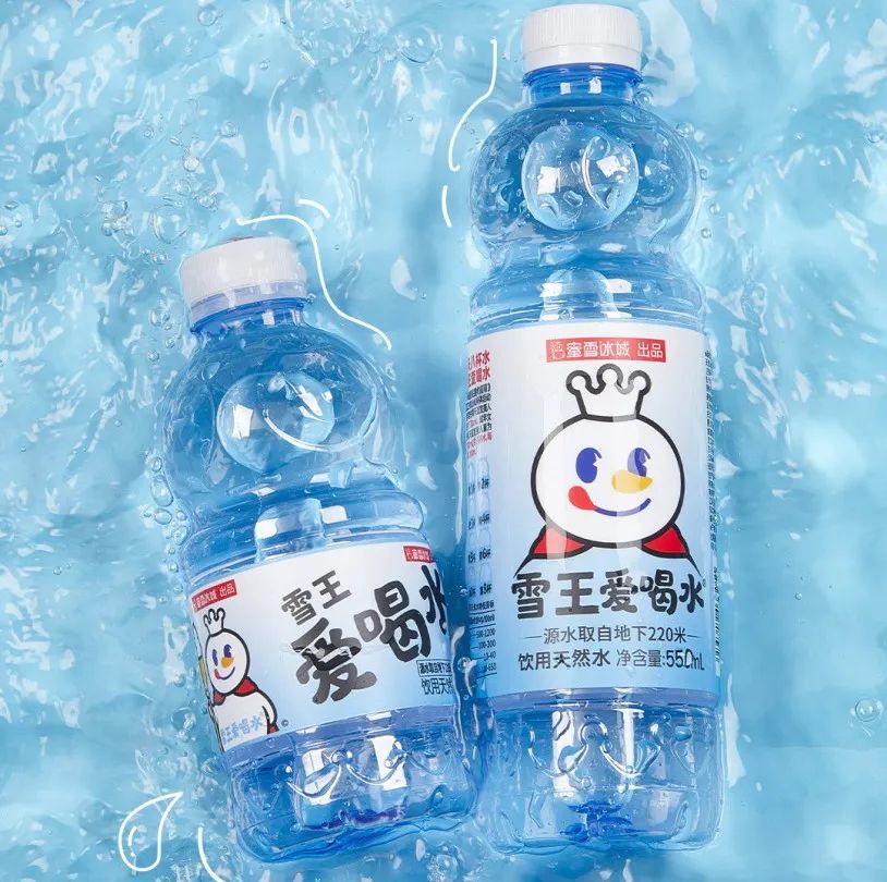 新茶饮“卖水”：蜜雪冰城撤退，喜茶、奈雪初尝甜头