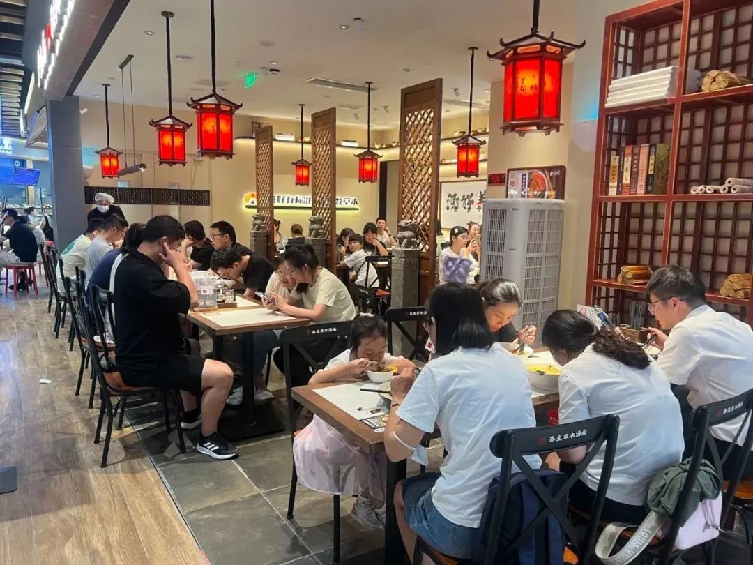 北京快餐“诸神之战”背后，暗藏2024快餐市场的5大趋势